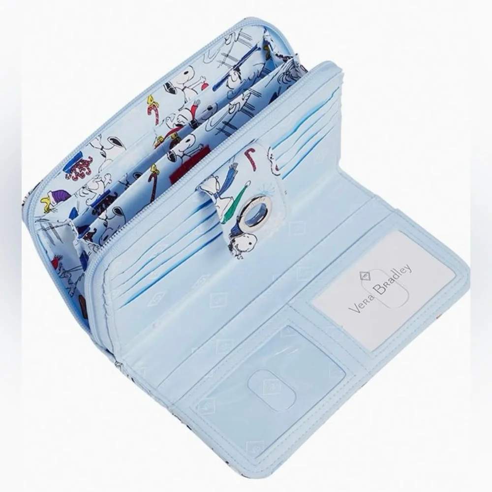 Vera Bradley
Peanuts® RFID Turnlock Wallet in Ski Jump Snoopy - Picture 4 of 7